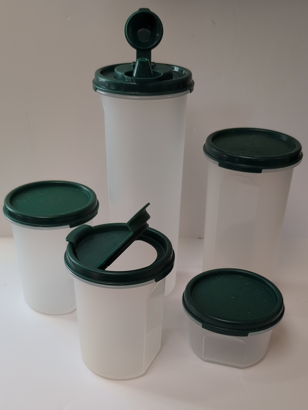 Tupperware®️ Modular Mate Rounds Set Of 5 - Picture 2 of 9